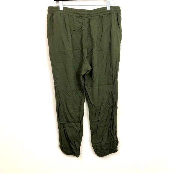 3/$23 Army Green Joggers Size XL - Picture 6 of 7